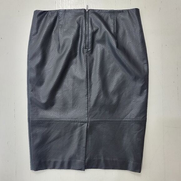 ReitmansāblackāperforatedāpleatherĀ pencilāskirt - Picture 3 of 6